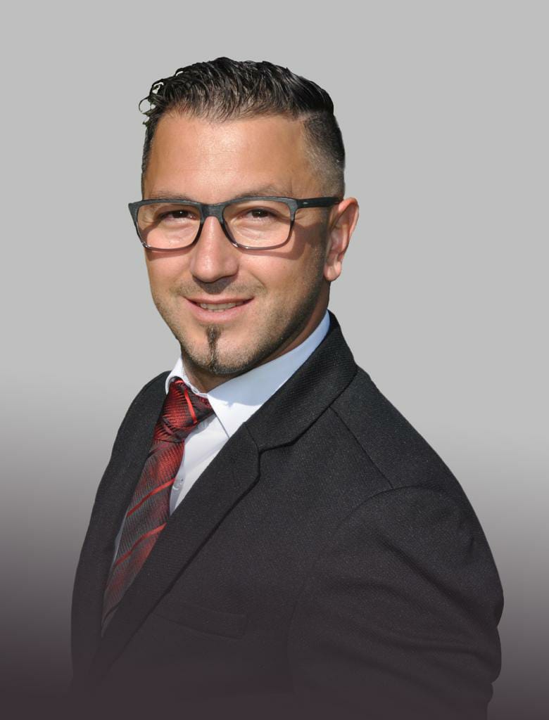 Mutlu Oral